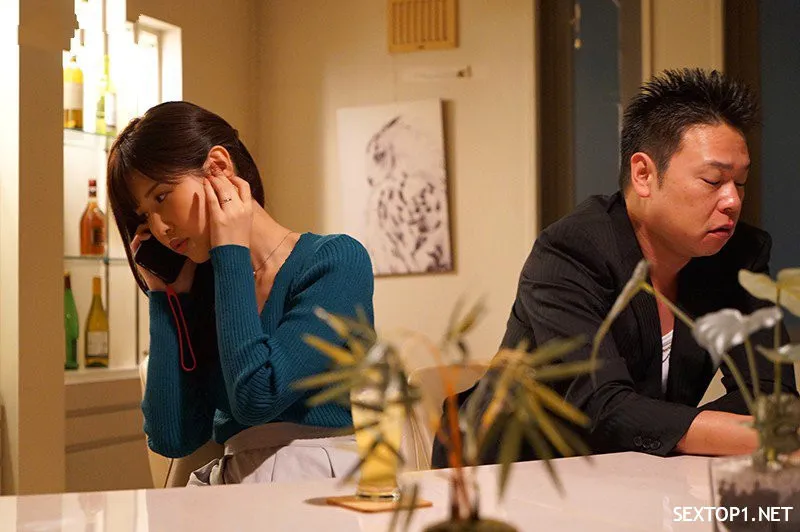 Chồng yêu yếu, vợ tìm đến người tình củ