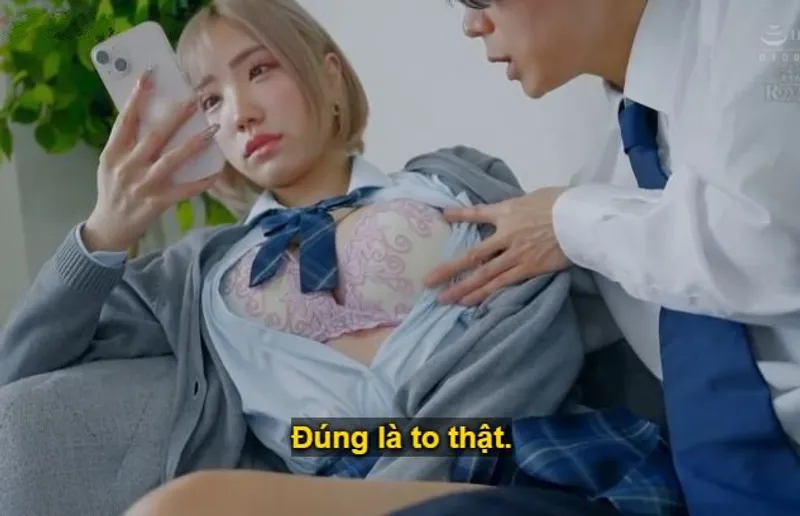 Cô học trò băng giá, chỉ cần tiền là anh tha hồ muốn làm gì thì làm với em.