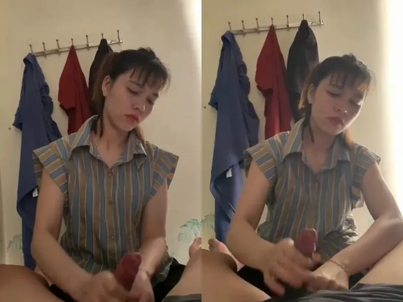 Anh trai đi vắng, ép bạn gái của anh trai sục củ khoải xuất tinh